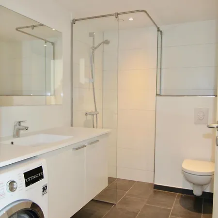 Beautiful 2-br W A Balcony By Harbour - 125 아파트 *